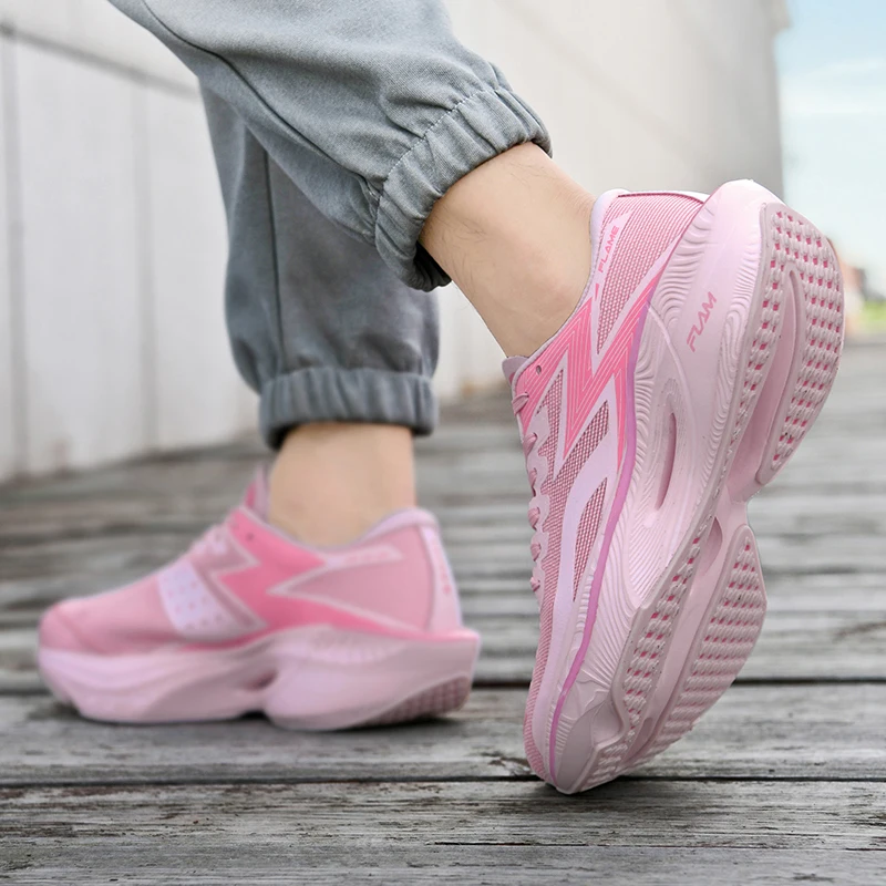 ランニングシューズ カーボンボード 特殊マラソン メンズ ス - Breathable Mesh Athletic Shoes のレビューと価格