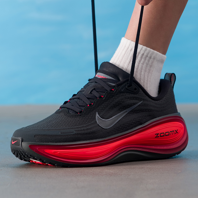 ナイキ メンズシューズ オリジナル 軽量 ロードランニングシ - Lightweight Road Running Shoes のレビューと価格